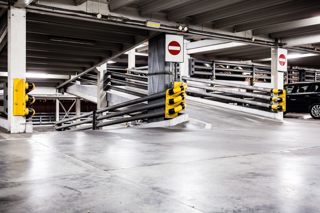 parking-lot-maintenance-here-s-why-it-s-important-boots-on-the-roof