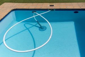 can too much chlorine make your pool green